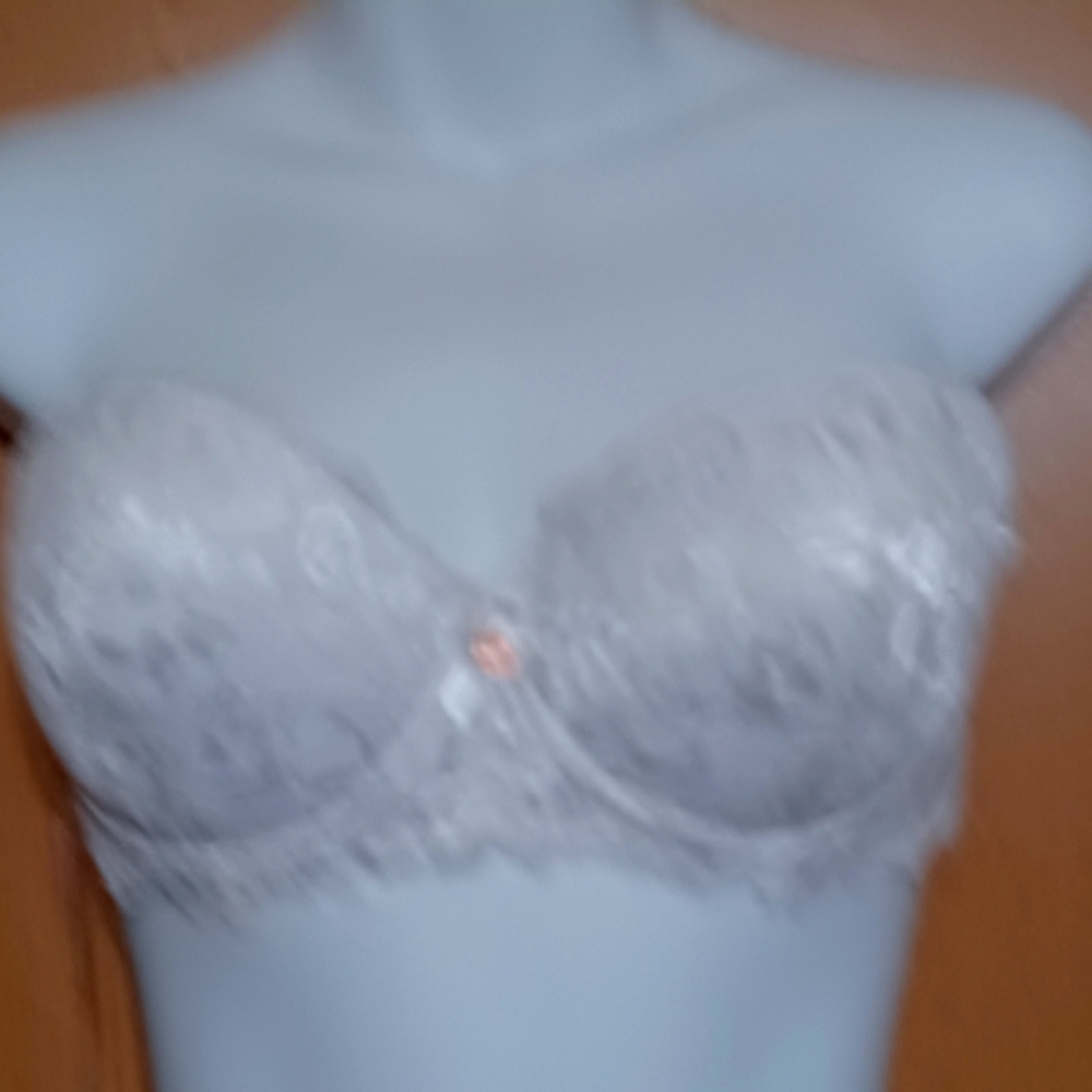 Marilyn Monroe Strapless Bra